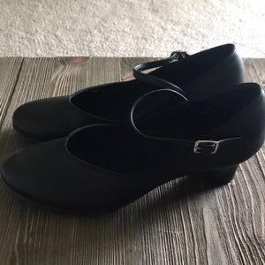 Capezio 1.5 inch Heel Character Dance Shoe
